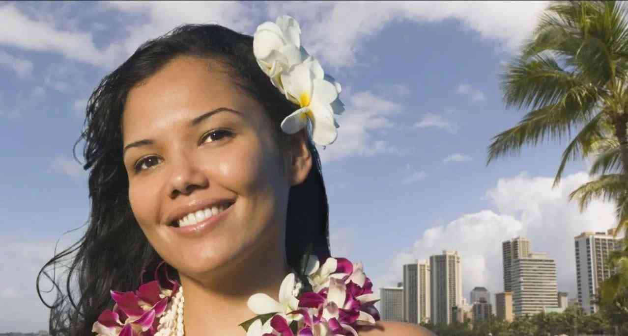In Hawaiian culture, a flower behind a woman's right ear indicates that she is single. If the flower is behind her left ear, it indicates that she is engaged, married, or dating. | MirrorLog